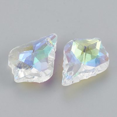 P153 glaspärlor lövprismor 22x16x8mm, 5stk